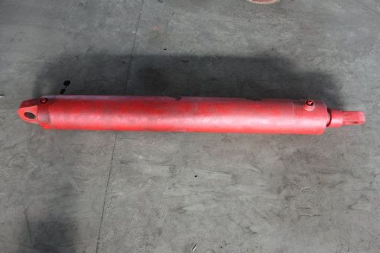 點擊查看詳細信息<br>標題：轉(zhuǎn)載機60T推拉移油缸 閱讀次數(shù)：2321